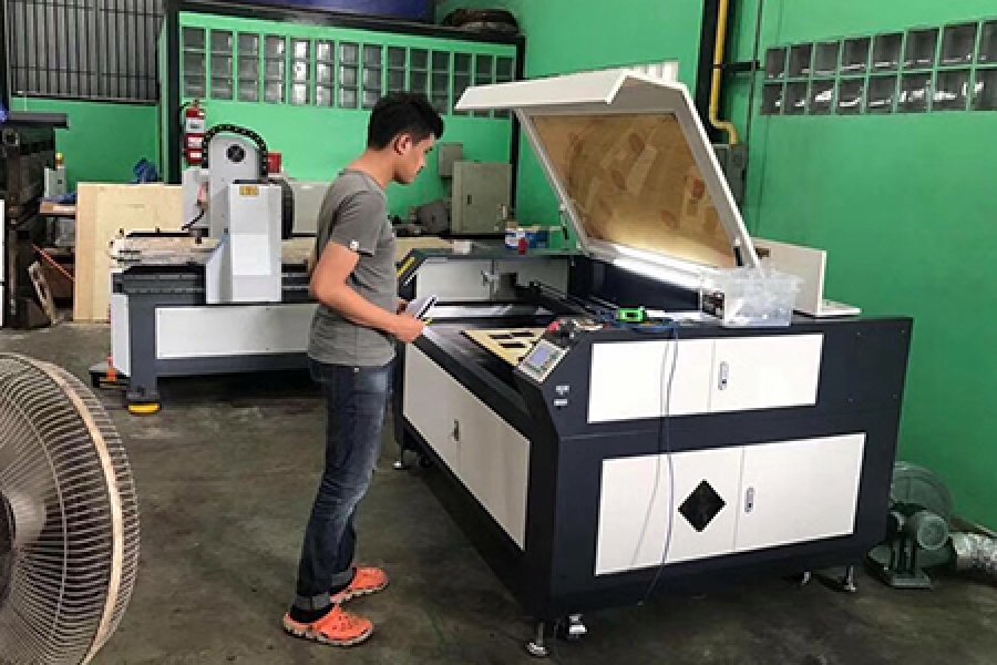 New Machine for CO2 Laser Cutting Machine Working Perfectly in Thailand Client Factory