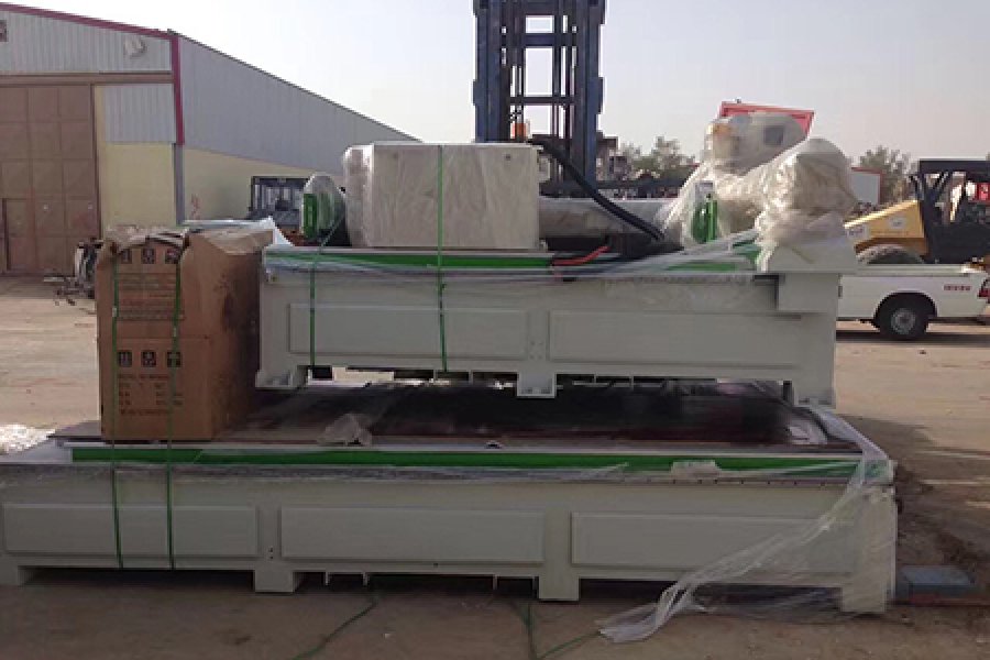 Our KSA Dealer Got Our Machines CNC Router 1325 6KW with Dust Collectors