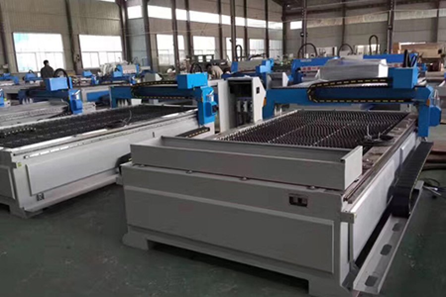 Italy HSD 4.5kw CNC Router for Oman Distributor