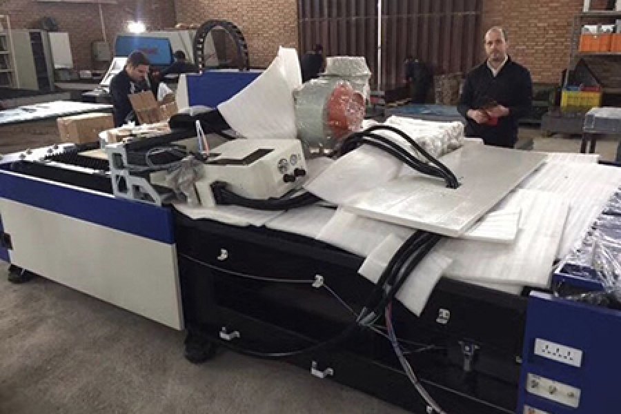 Fiber laser cutting machine installation and training in our Irani customer’s factory.